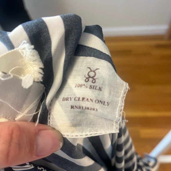 Figue 100% Silk Wide Leg Striped Pants, Navy Blue & White, Womens Size Large - Picture 7 of 7